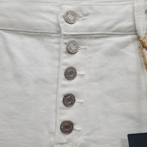 Indigo Rein Woman's White Super High Rise Frayed Button Fly Short NWT Plus 32/17 - Picture 4 of 9